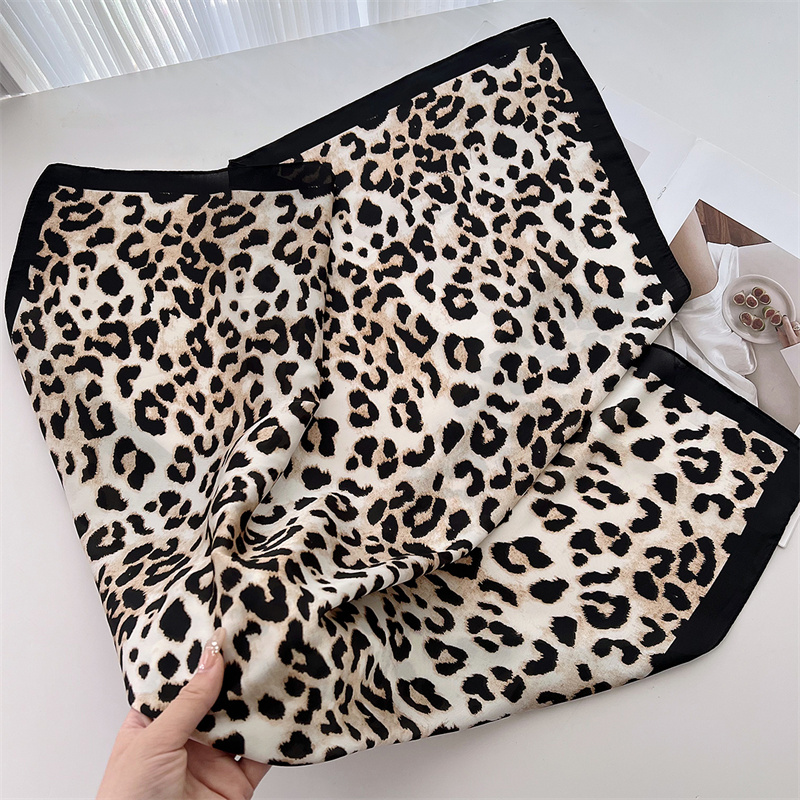 70cm 스퀘어 럭셔리 레오파드 프린트 실크 스카프 숙 - Head Wrap Turban 리뷰 및 가격